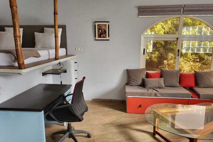Room 22 of 49