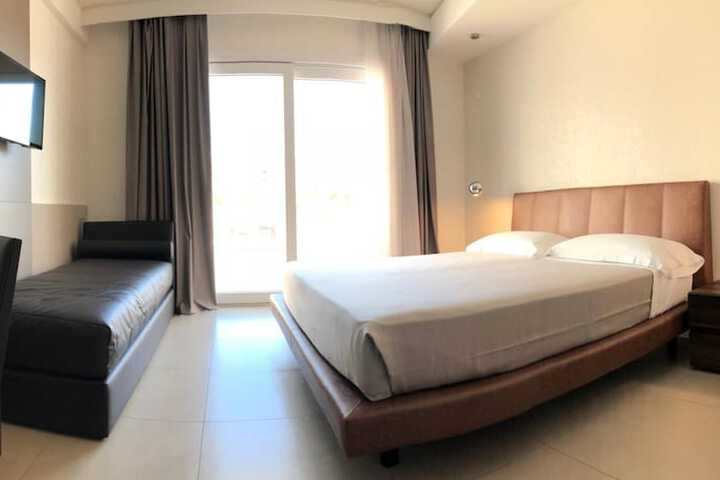 Room 10 of 60