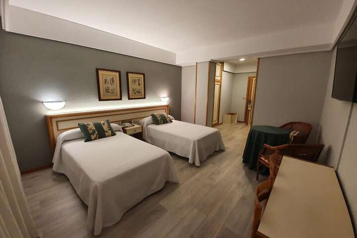 Room 21 of 54
