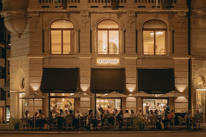Dining 49 of 61