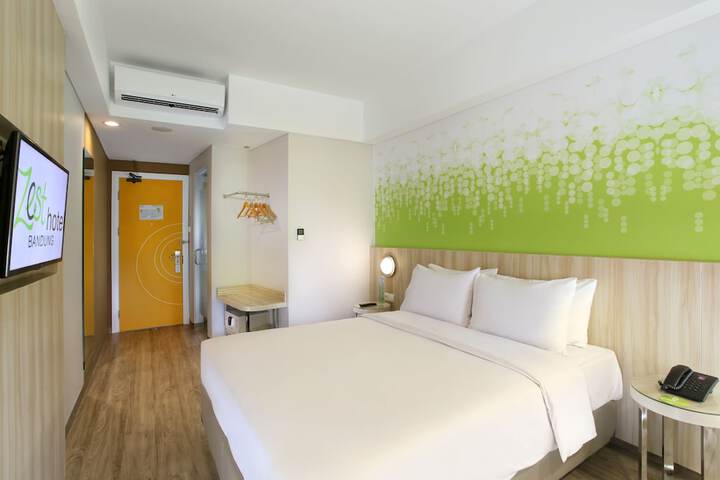 Room 8 of 54