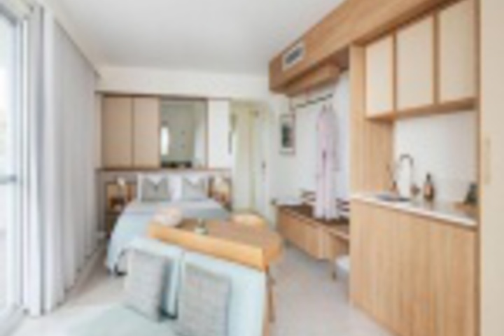 Room 552 of 672