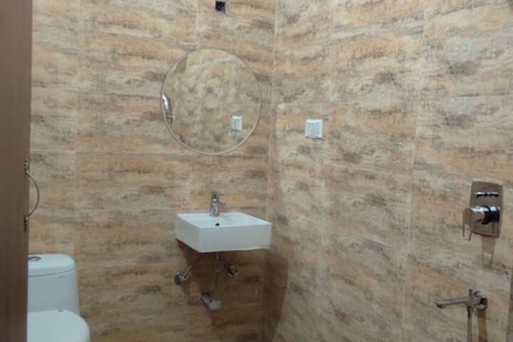 Room 26 of 67