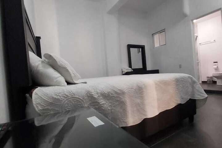 Room 16 of 22