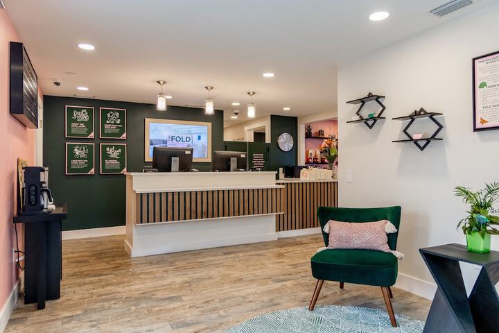 Entrance & Lobby
