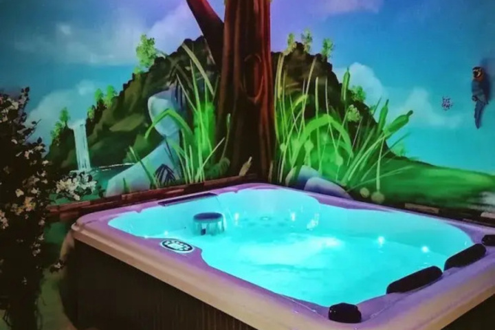 Pool 7 of 11