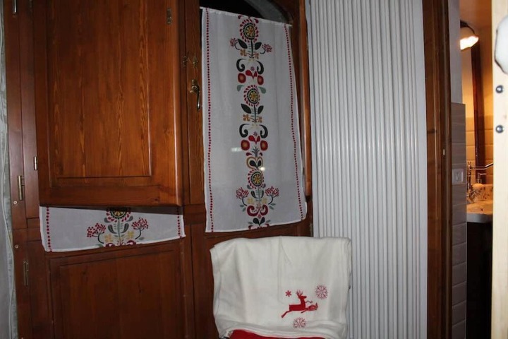 Room 25 of 62