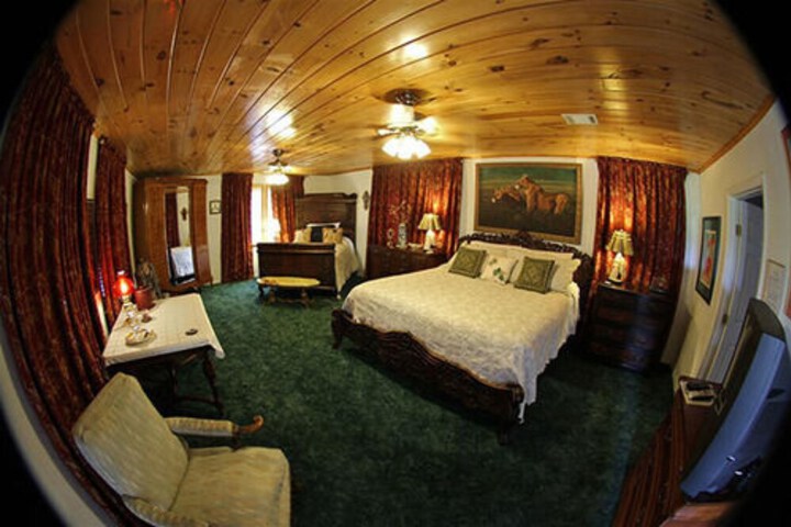 Room 21 of 101