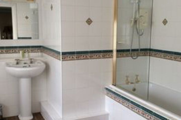 Room 5 of 22