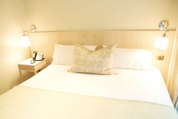 Room 3 of 58