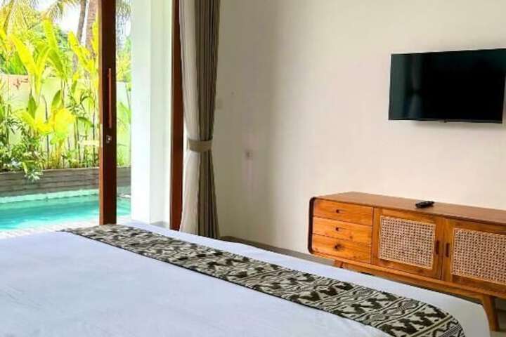 Room 2 of 21