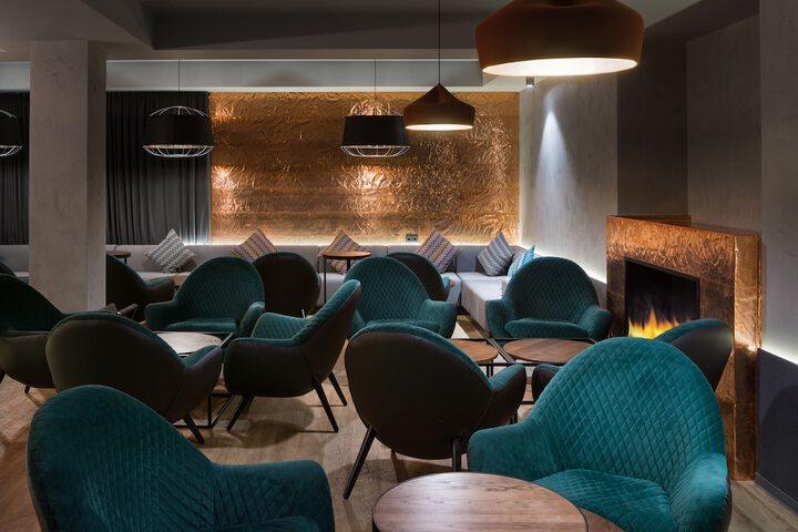 Lounge 50 of 60