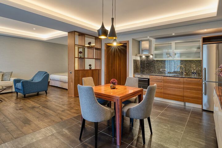 Room 42 of 208