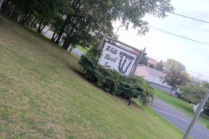 White Birch Inn in Sturgeon Bay, WI