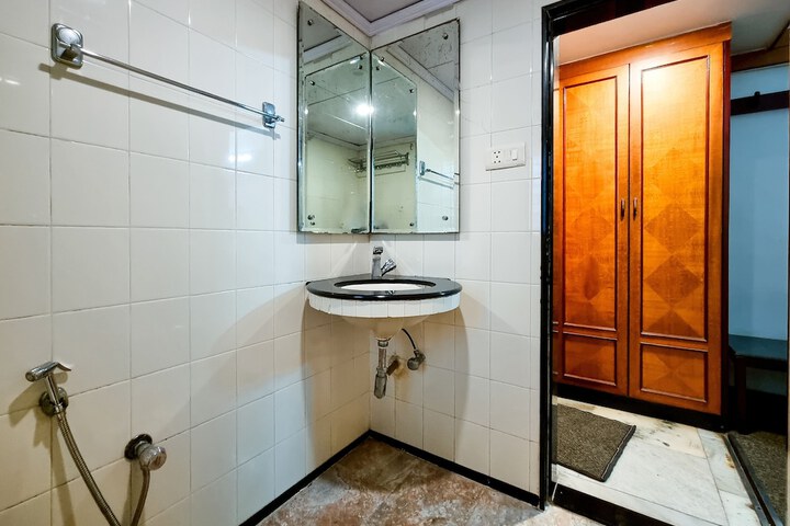 Room 19 of 54