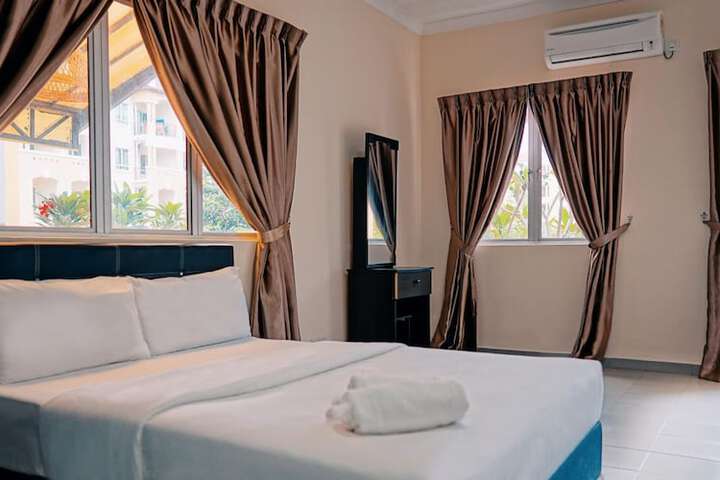 Room 10 of 41