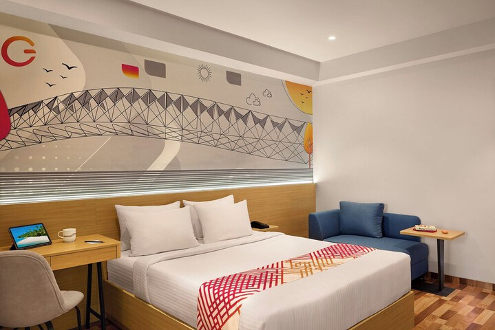Room 13 of 43