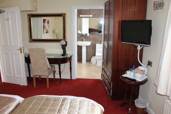 Room 22 of 53