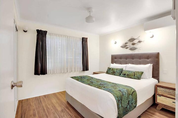 Room 26 of 154