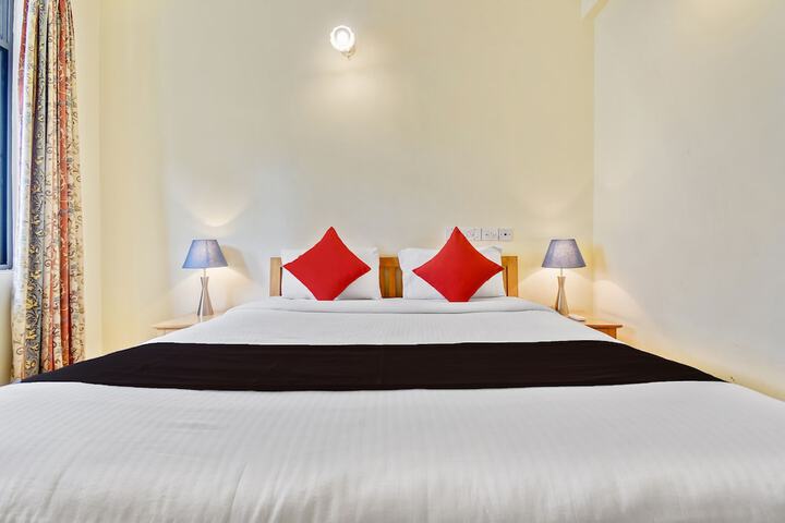 Capital O 49932 Orchard Suites