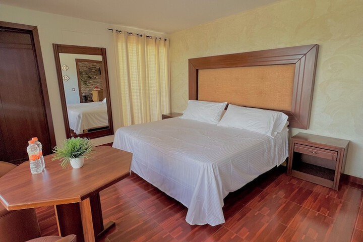 Room 20 of 64