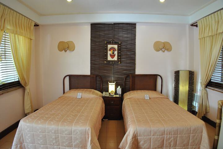Room 10 of 61