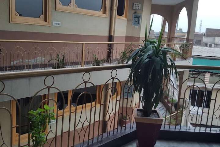 Hotel 12 of 14