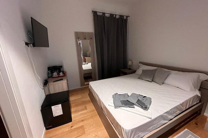 Room 63 of 71