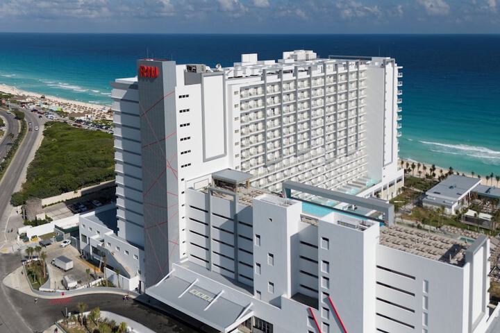 Hotel 218 of 223