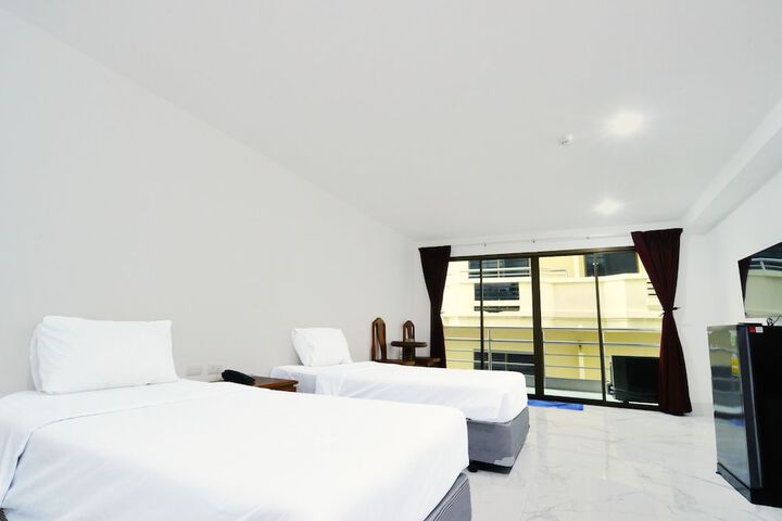 Room 22 of 54