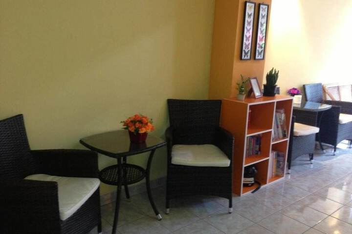 Guest Lobby