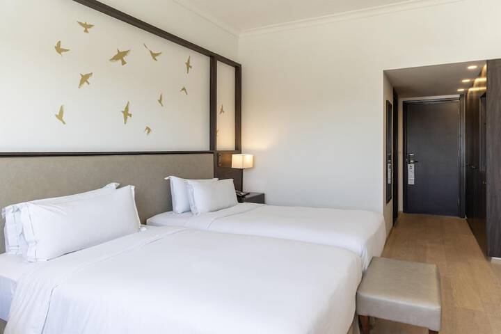 Room 29 of 154