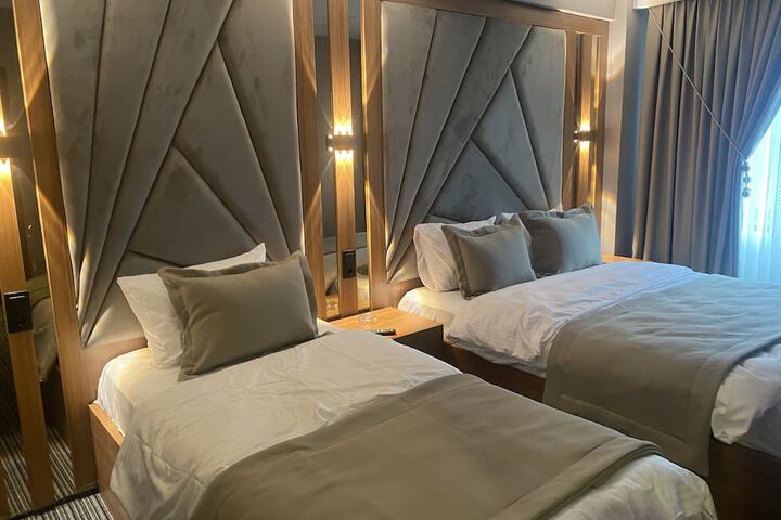Room 7 of 22