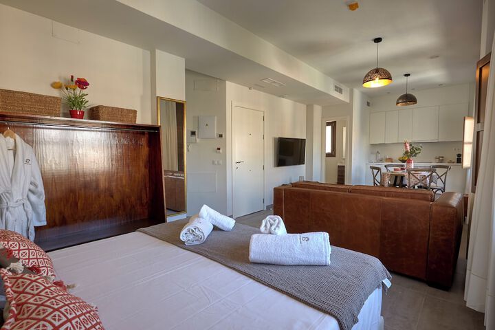 Room 4 of 56
