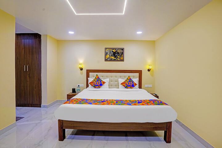 Room 16 of 30