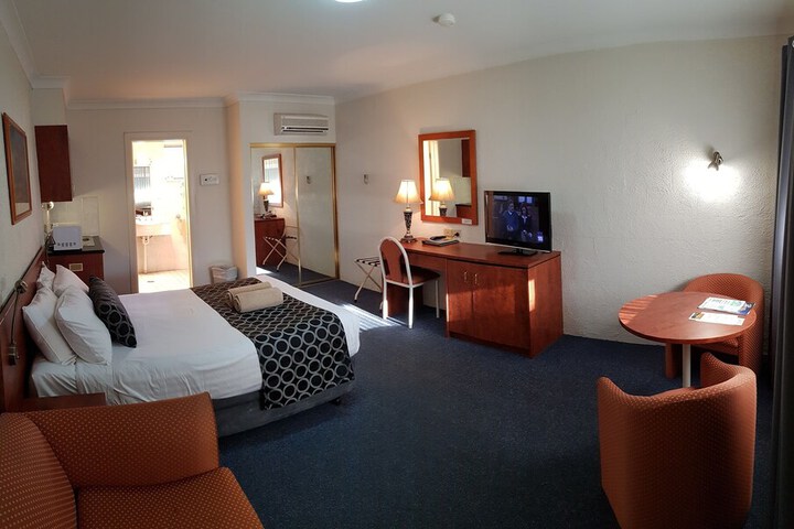 Room 4 of 21