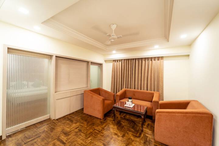 Room 27 of 69