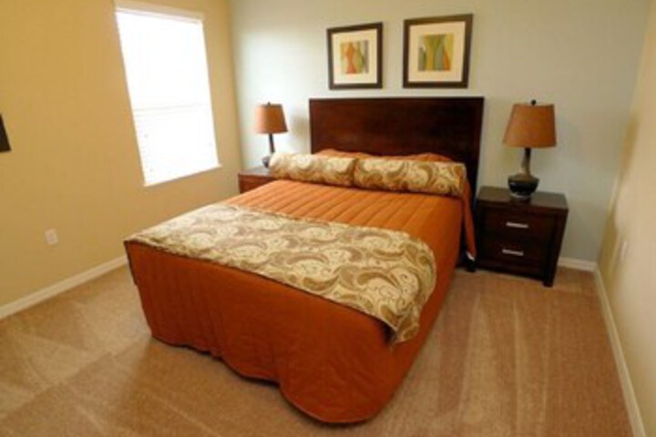 Room 8 of 13