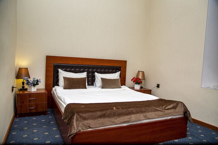 Room 14 of 34
