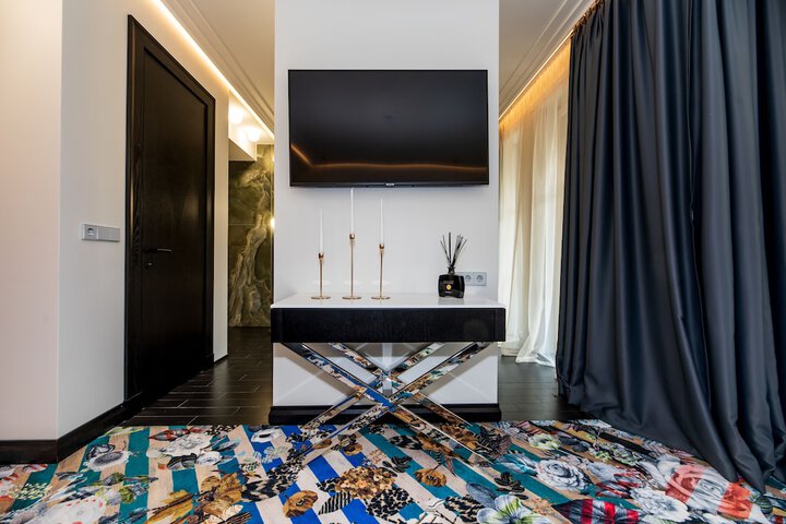 Room 4 of 70