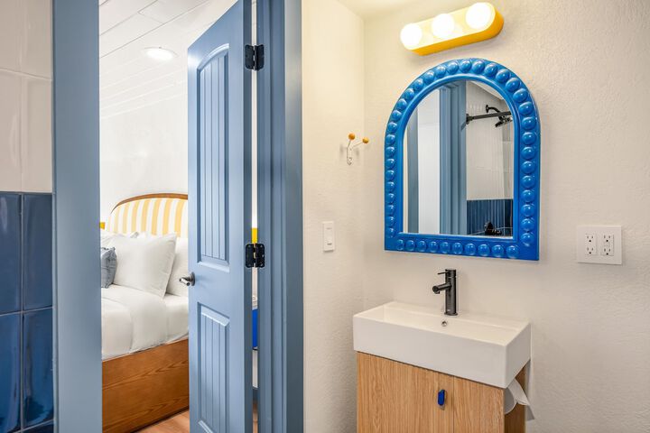 Room 48 of 72