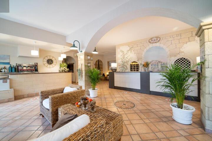 Hotel Costa DOro