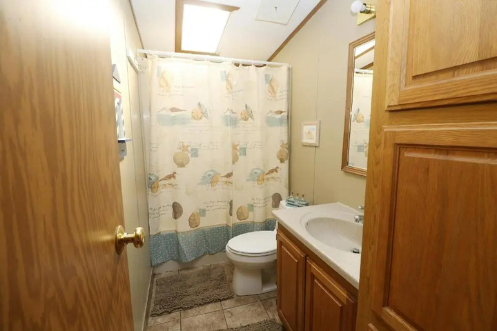 Room 5 of 14