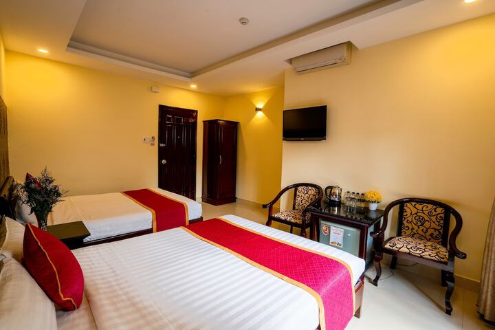 Room 15 of 52