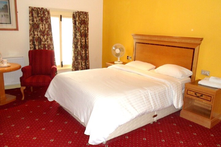 Room 34 of 79