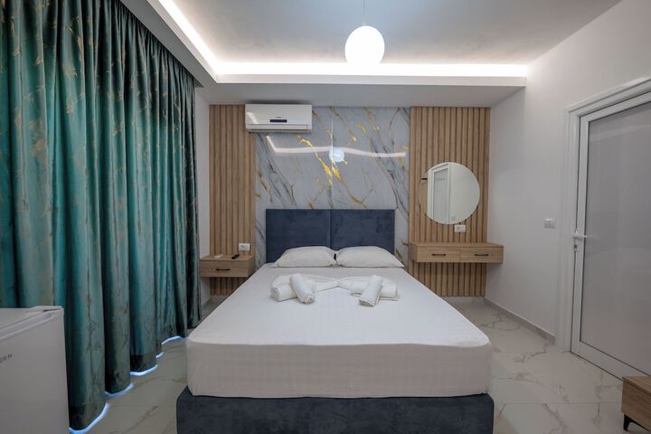 Room 26 of 82
