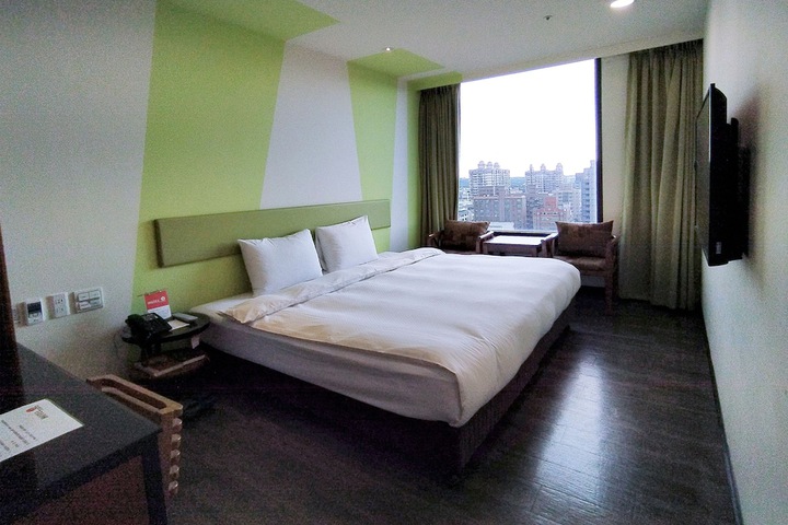 Room 21 of 68