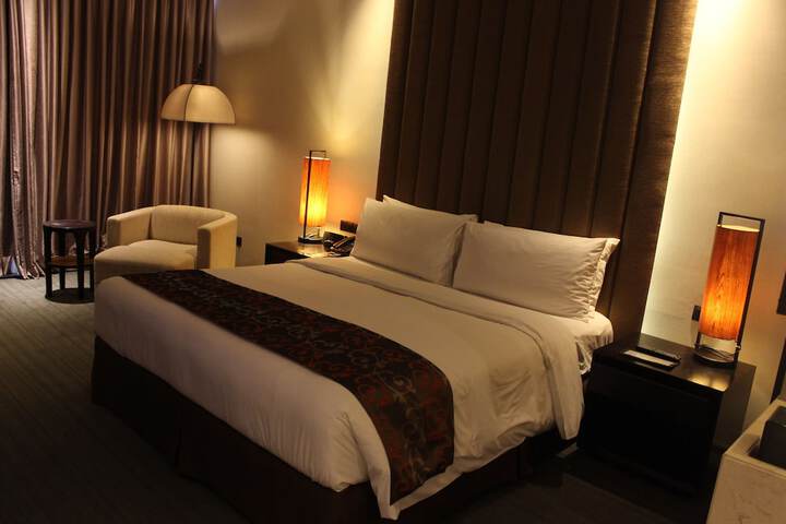 Room 6 of 31