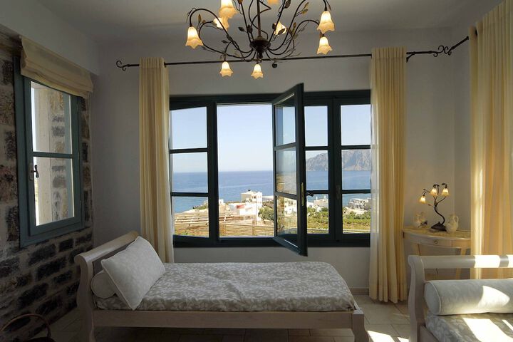 Room 7 of 19