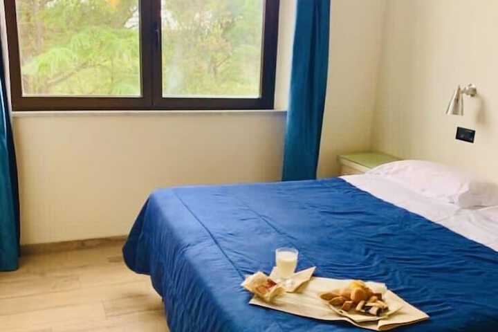 Room 8 of 44